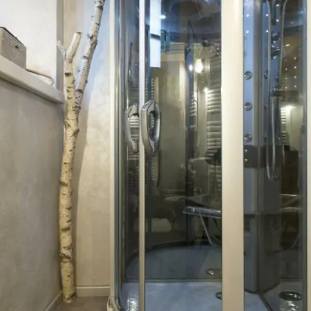 A Casa Di Ale Maggiore Private Outdoor Sauna Сasa de vacaciones Angera